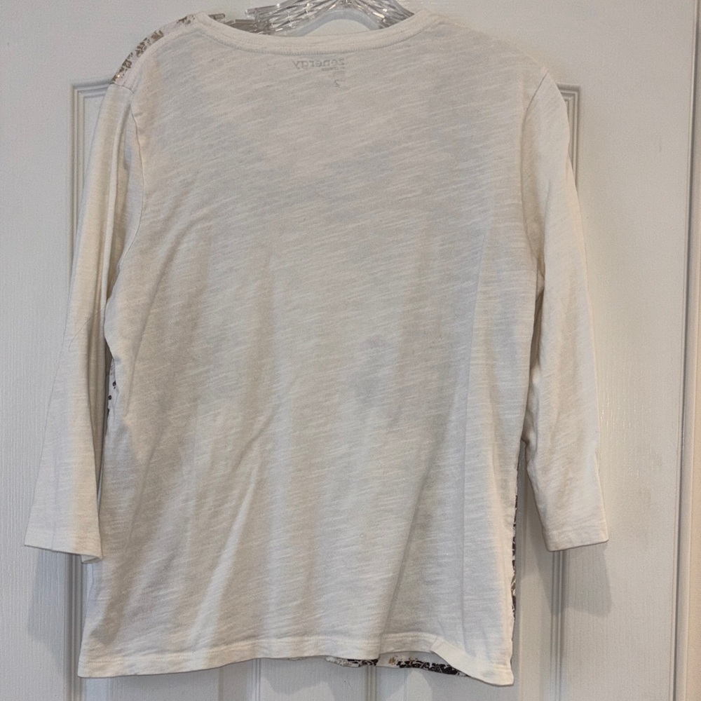 Zenergy Cream V-Neck Long Sleeve Top with Black & Gold Accent - Picture 4 of 4